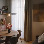 Apartment Floris & Silva *