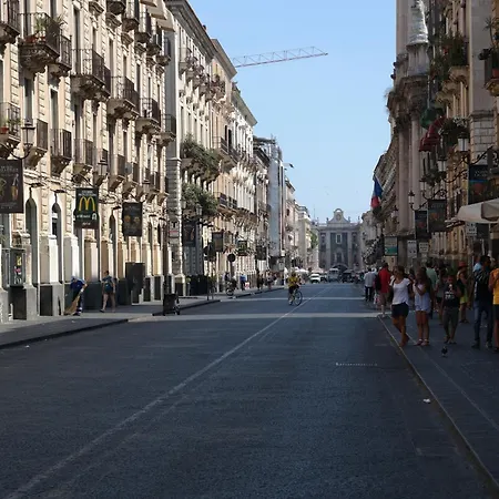 Floris & Silva Apartman