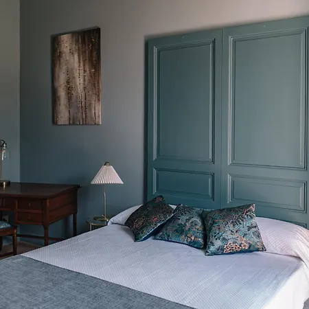 Floris & Silva Apartment